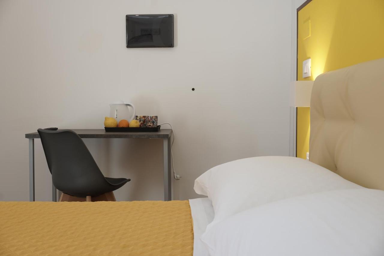 Hotel Al Teatro Greco Syracuse Exterior foto